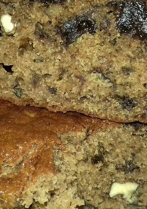 Una foto de Tortá húmeda de ciruelas