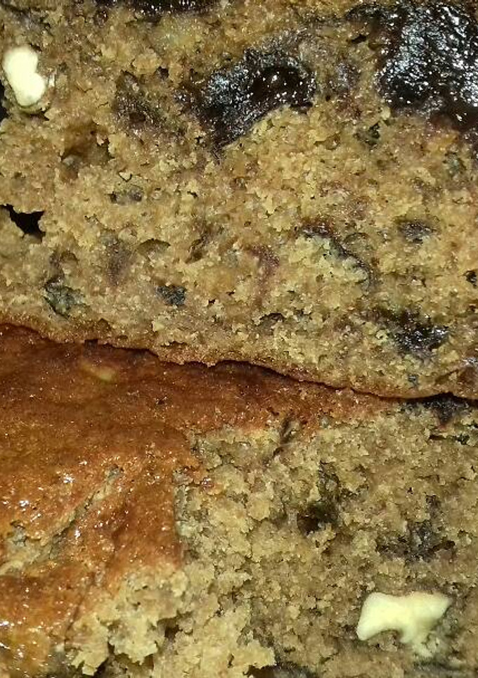 Una foto de Tortá húmeda de ciruelas