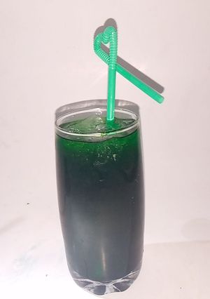 A picture of Mint leaves lemonade.