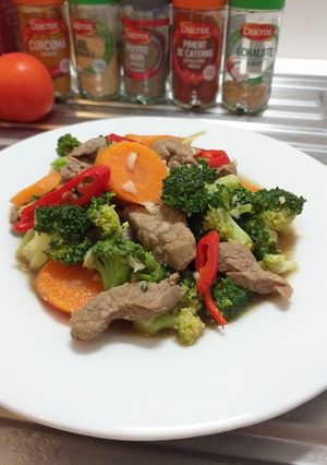 Foto resep Sapi Brokoli Pasti Terealisasi