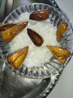 மோர் மிளகாய் (Mor milakaai recipe in tamil) செய்முறை முக்கிய புகைப்படம்