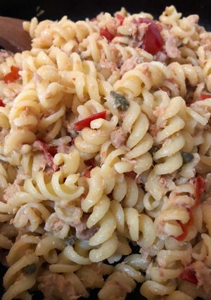 A picture of Pasta con tonno.