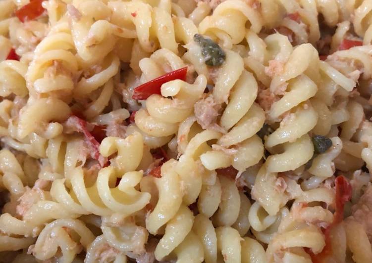 Recipe of Quick Pasta con tonno