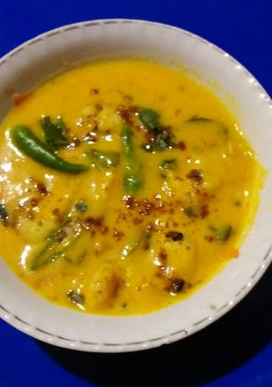 A picture of Kadhi pokode.