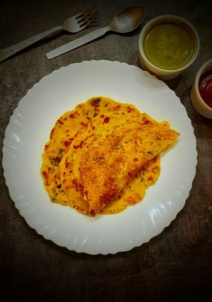 A picture of Mix vegetable besan chilla.