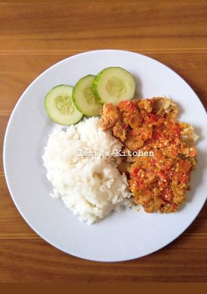 Foto resep Ayam geprek pedas ala bensu #week13