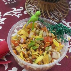 A picture of Sprouts bhel.