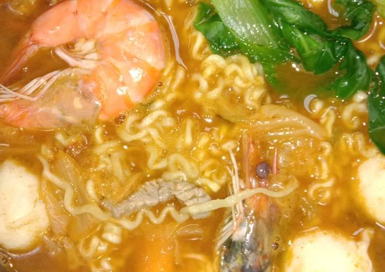 PATUT DICOBA! Cara Membuat Kimchi ramyun seafood