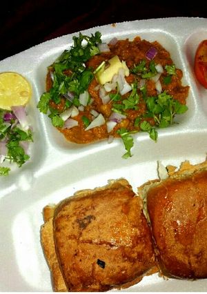 A picture of Pav Bhaji.