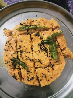   গুজরাটি ধোকলা (gujarati dhokla recipe in Bengali) রেসিপির প্রধান ছবি