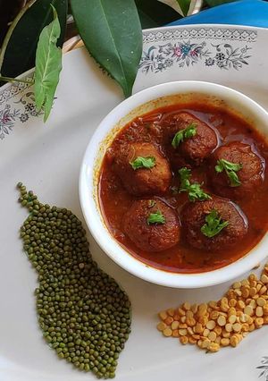 পেঁপের কোপ্তা কারি(peper kofta curry recipe in Bengali) রেসিপির প্রধান ছবি