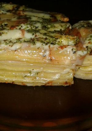 Una foto de Lasaña paleta y queso para mi 👸