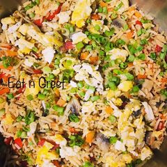A picture of Mushroom Egg Fried Rice.