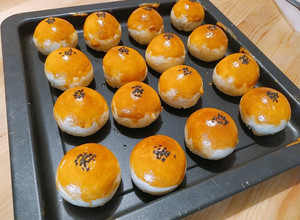 蛋黃酥 的食譜成品照片