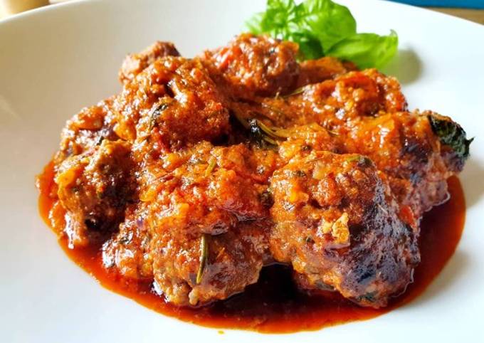 pedas dan gurih yang Menggugah Selera