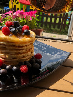 Bögrés, amerikai palacsinta 🥞🍇🍯 recept fotója