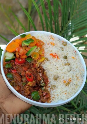 A picture of Burabiscon shinkafa (rice couscous).