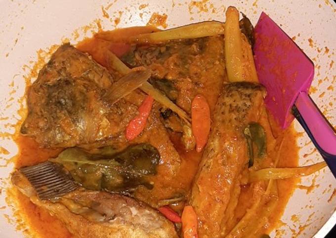 Resep Gurame bumbu kuning yang Enak Banget