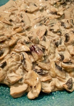 Una foto de Champiñones a la crema fáciles y muy sabrosos