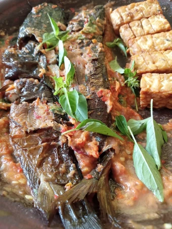 Langkah Gampang Membuat Resep Sambel penyet lele/pecel lele yang Lezat Anti Ribet, Lezat Sekali