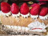 Brazo Gitano de nata y fresas🍓