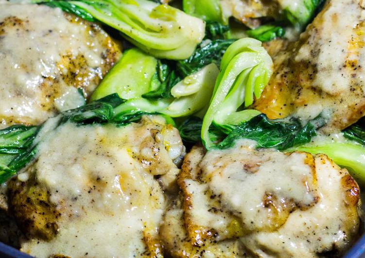Simple Way to Prepare Homemade Smothered Chicken With Baby Bok Choy