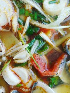 Hình của món Canh Tôm chua kiểu Thái (Tom Yum Kung).