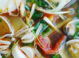 Hình của món Canh Tôm chua kiểu Thái (Tom Yum Kung).