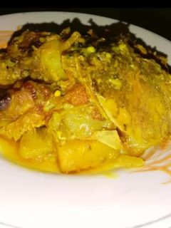 মাছের মাথা দিয়ে পুঁই চচ্চড়ি(macher matha diye pui chorchori recipe in Bengali) রেসিপির প্রধান ছবি