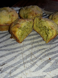 Una foto de Buñuelos de lechuga al horno, fácil y ricos!