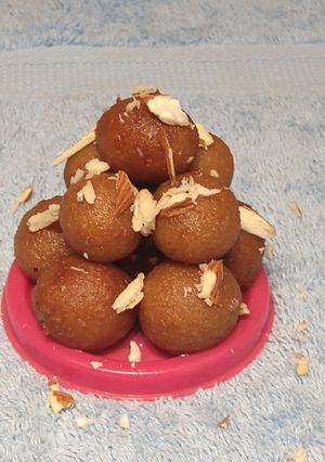 A picture of Bread Gulab Jamun.