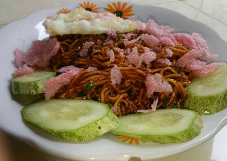 Mie goreng instant