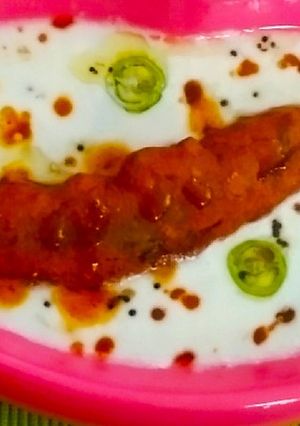 A picture of Mirchi Vada Chaat.