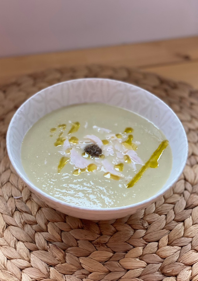 Una foto de Crema de champiñones, puerro y cebolla para mambo cecotec