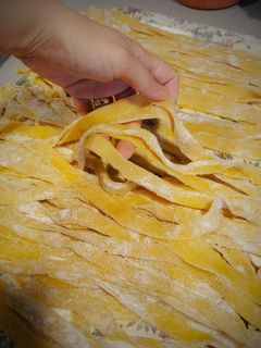 Una foto de 🍝Fideos al huevo