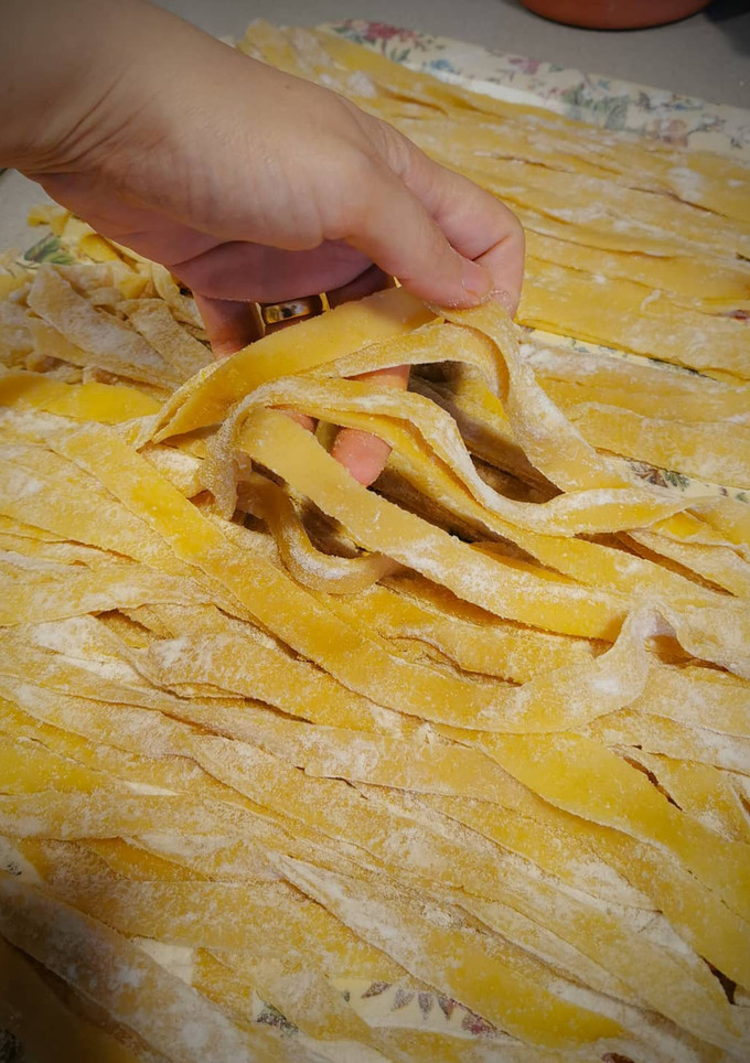 Una foto de 🍝Fideos al huevo