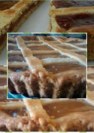 Una foto de Pastafrola membrillo y batata