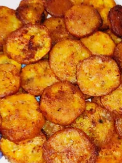 வாழைக்காய் வறுவல்(valaikkai varuval recipe in tamil) செய்முறை முக்கிய புகைப்படம்