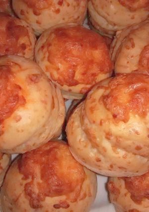 Sajtos, zsíros, hajtott pogácsa 🧀 recept fotója