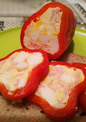 Hidegen töltött paprikák recept fotója
