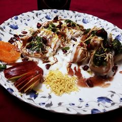 A picture of Dahi Vada & Chandiya.