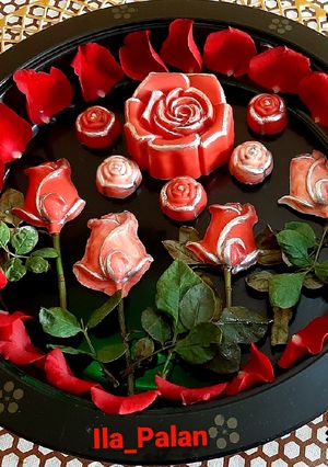 A picture of Mukhwas Stuffed Chocolate Roses.