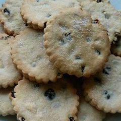 A picture of Vickys Traditional Easter Cookies GF DF EF SF NF.