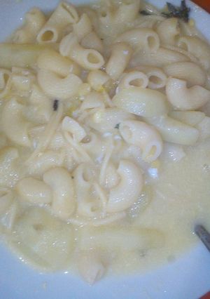 Una foto de Sopa de leche con huevo