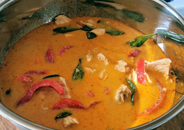 Easiest Way to Make Ultimate Thai Red Curry with Snow Peas