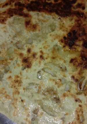 A picture of Onion parantha.