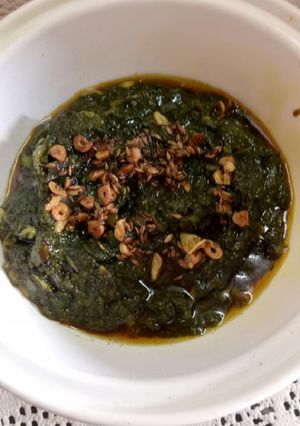 A picture of Lahsuni palak.