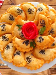 صورة لوصفة فطائر مقليه بحشوة الجبنة 🤩