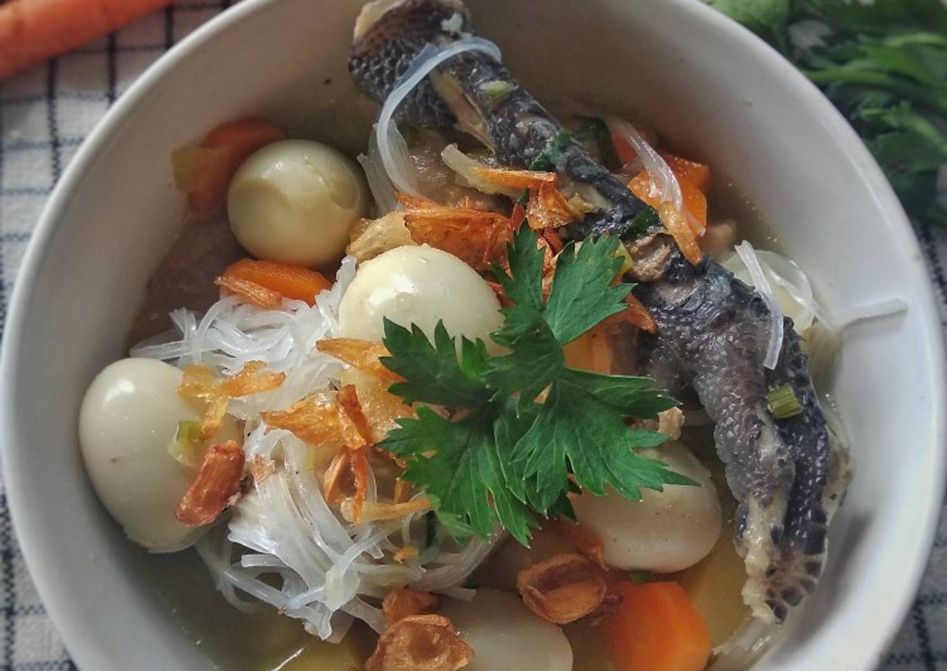 Sop Ayam Bertelur