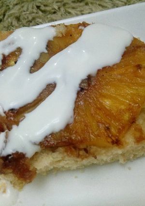 A picture of Pineapple 🍍 upside down cake.